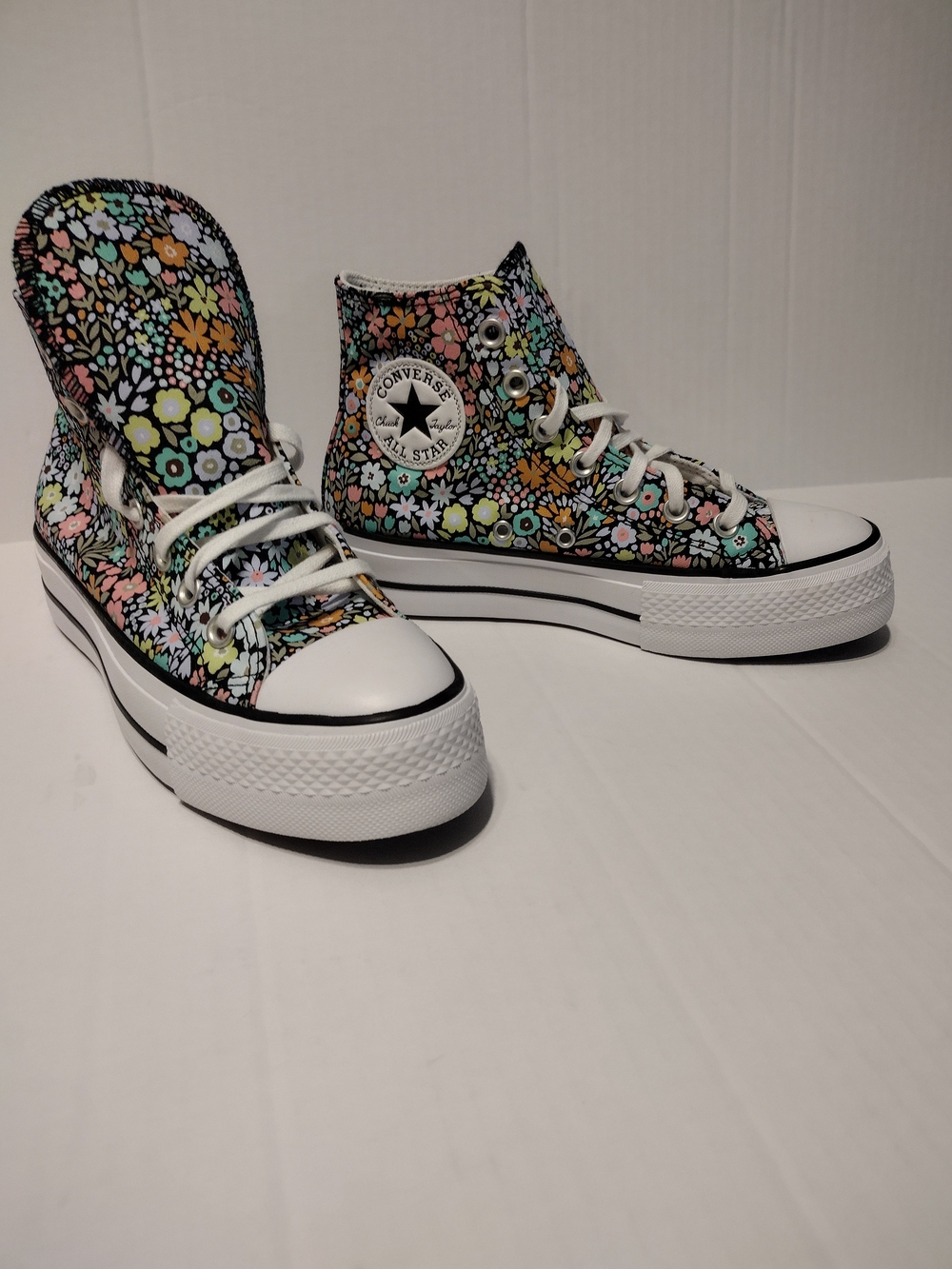 Converse Chuck Taylor All Star High Top Floral Sneakers - Multi